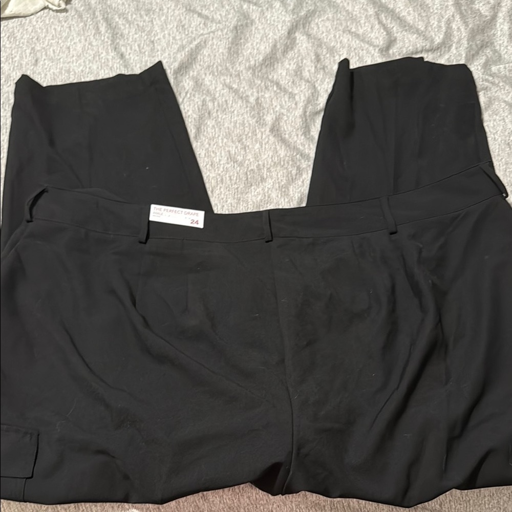 Lane Bryant Black Ankle Cropped Pants - Picture 5 of 5